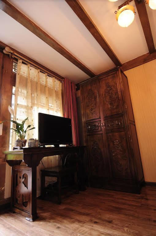 Yi Liu Hostel Lijiang (Yunnan) Exterior photo